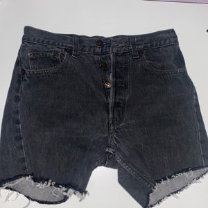 Levi’s 501 Mid-waist Black Denim Shorts